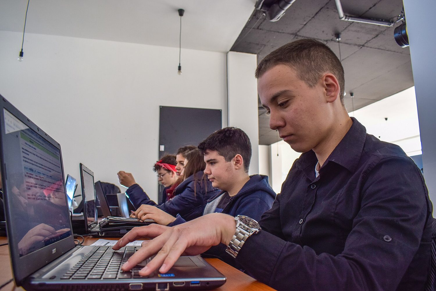 A Wikipedia edit-a-thon: crowdsourcing pools many people's work into a shared resource