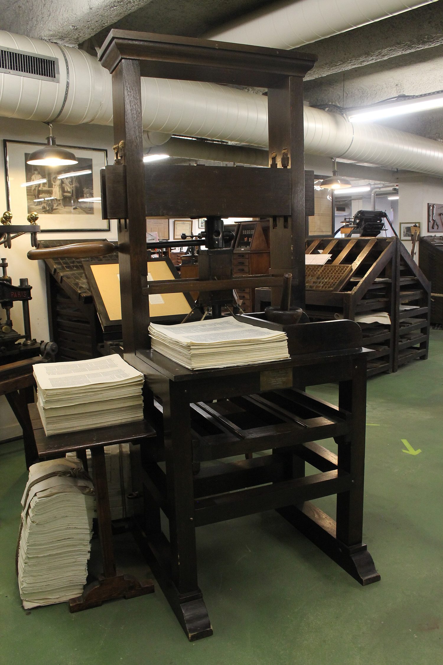 A wooden hand press of Gutenberg's design - the machine behind the amplifier