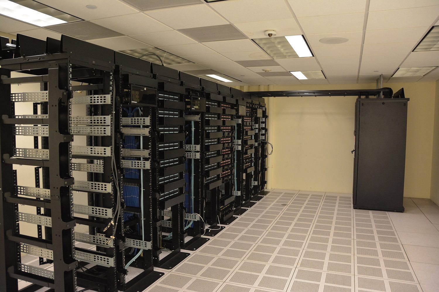 Data-centre server racks: cloud storage keeps your files on remote servers you reach over the network